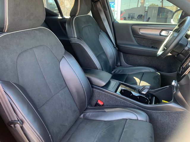 2022 Volvo XC40 Recharge Pure Electric P8 eAWD Twin - 22932056 - 26