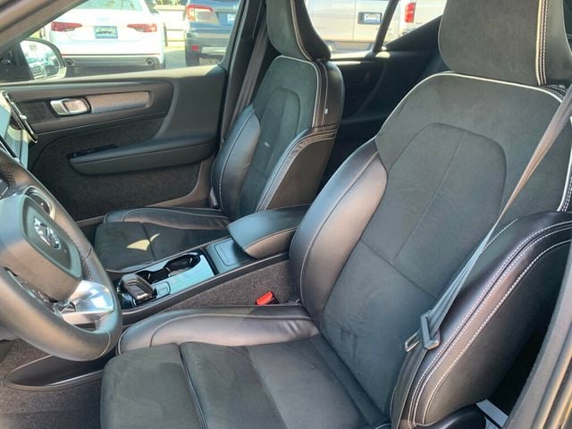 2022 Volvo XC40 Recharge Pure Electric P8 eAWD Twin - 22932056 - 4