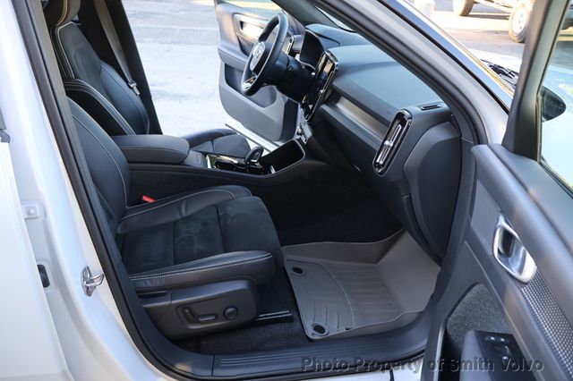 2022 Volvo XC40 Recharge Pure Electric P8 eAWD Twin Plus - 22970898 - 13
