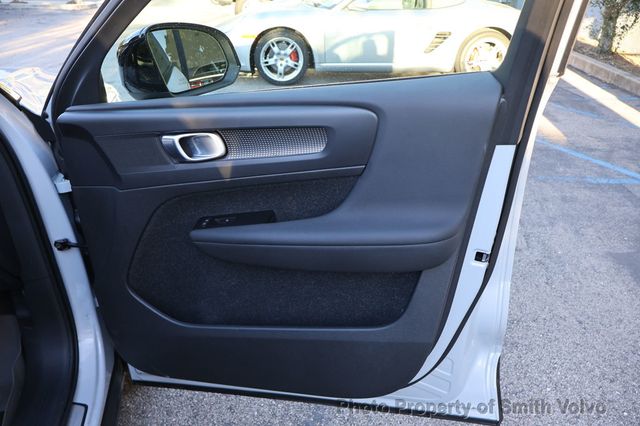 2022 Volvo XC40 Recharge Pure Electric P8 eAWD Twin Plus - 22970898 - 15