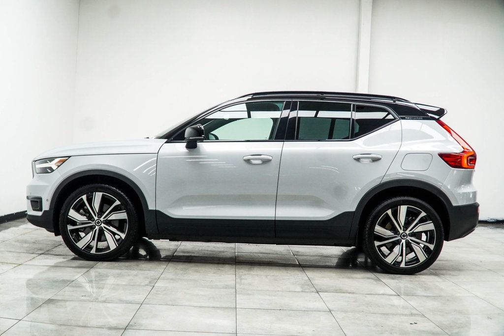Volvo XC40 photo 10