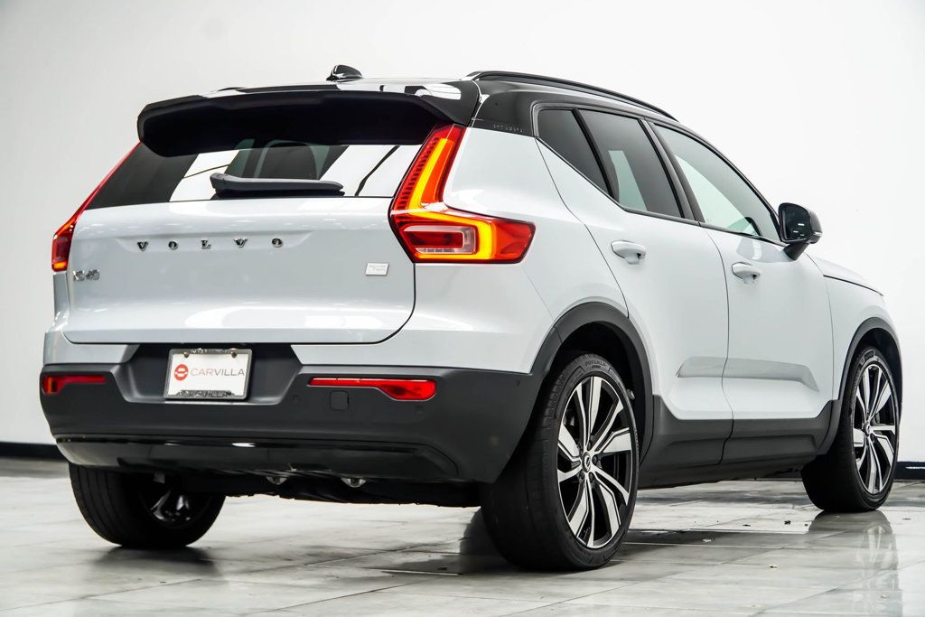 Volvo XC40 photo 13