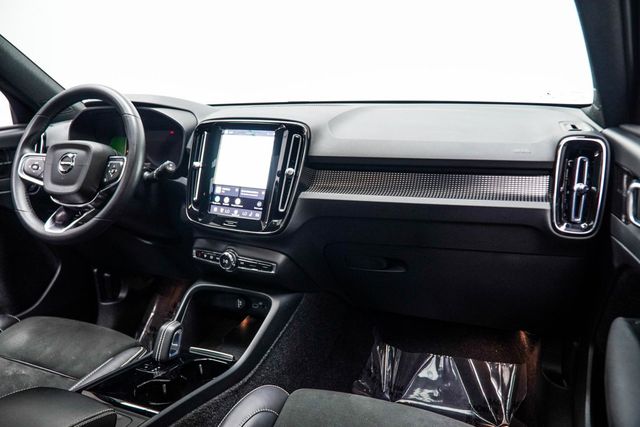 2022 Volvo XC40 Recharge Pure Electric P8 Ultimate - 23067602 - 18