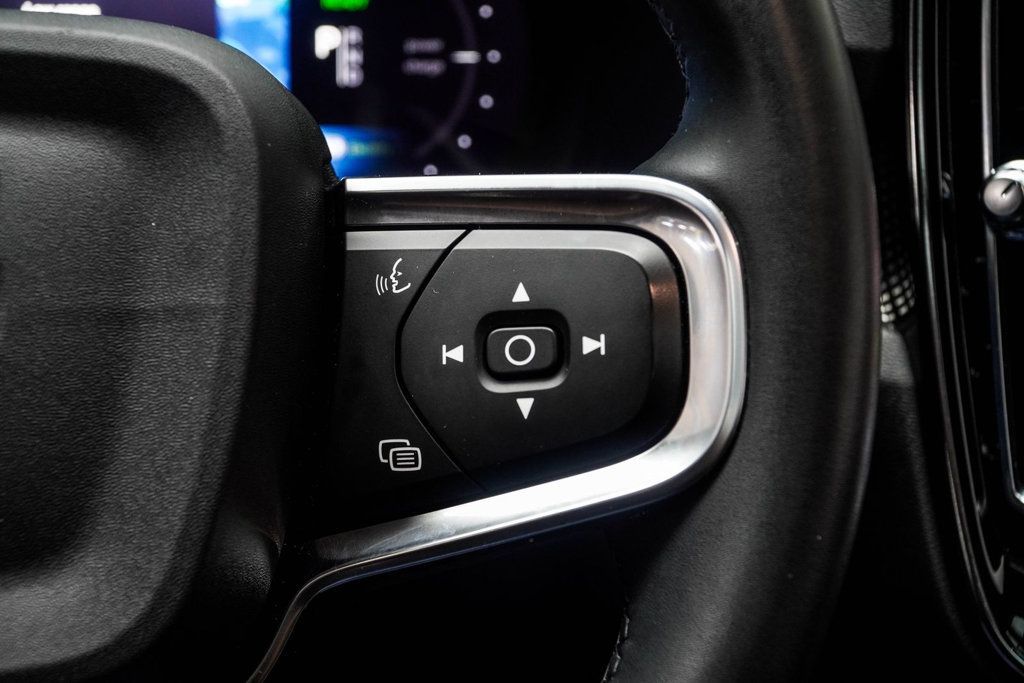Volvo XC40 photo 30
