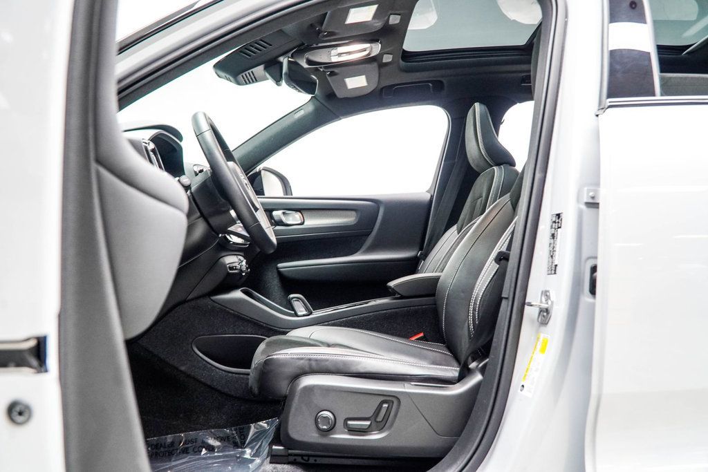 Volvo XC40 photo 36