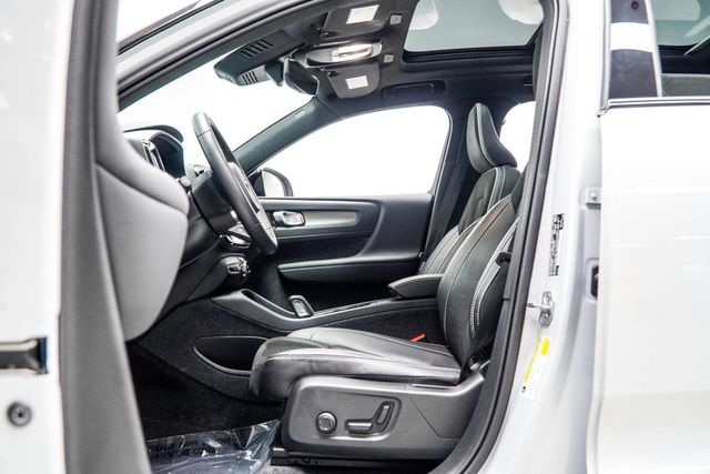 2022 Volvo XC40 Recharge Pure Electric P8 Ultimate - 23067602 - 35