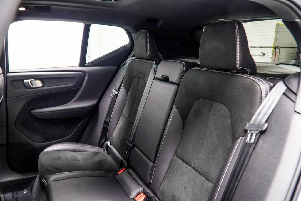 Volvo XC40 photo 38