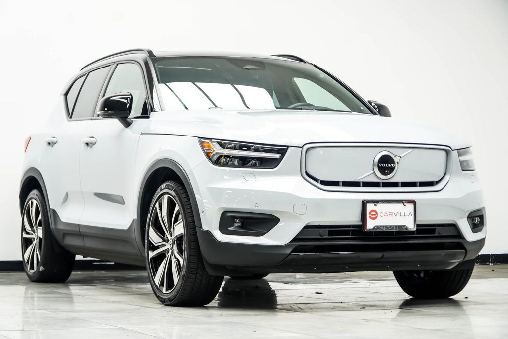 Volvo XC40 photo 4