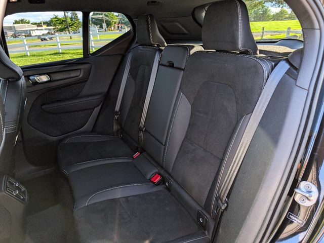 2022 Volvo XC40 Recharge Pure Electric Twin Plus - 23076006 - 16