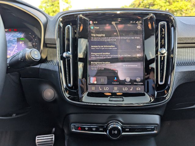 2022 Volvo XC40 Recharge Pure Electric Twin Plus - 23076006 - 27