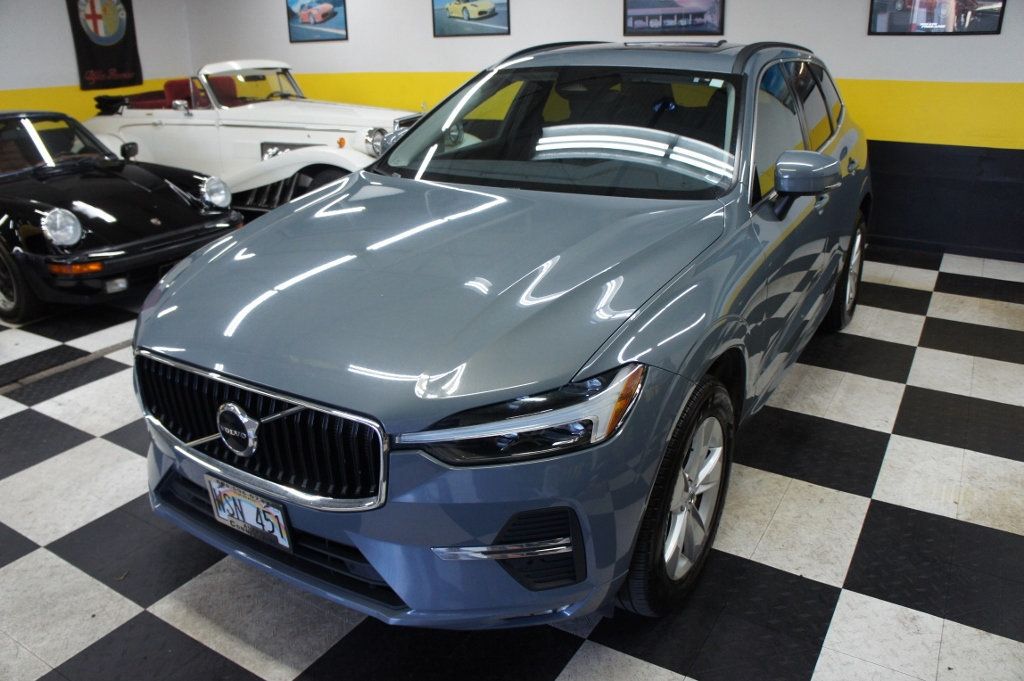 2022 Volvo XC60 1-Owner, B5 AWD Momentum - 23017180 - 22