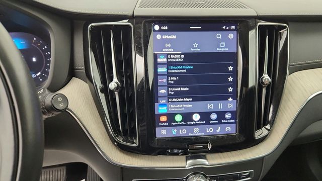 2022 Volvo XC60 B5 AWD Inscription w/ Advanced Pkg, 20'' Wheels & Climate Pkg - 23068523 - 16