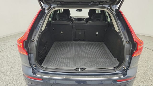 2022 Volvo XC60 B5 AWD Inscription w/ Advanced Pkg, 20'' Wheels & Climate Pkg - 23068523 - 20