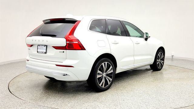 2022 Volvo XC60 B5 AWD Inscription with 20'' Wheels and Climate Package - 22977975 - 4