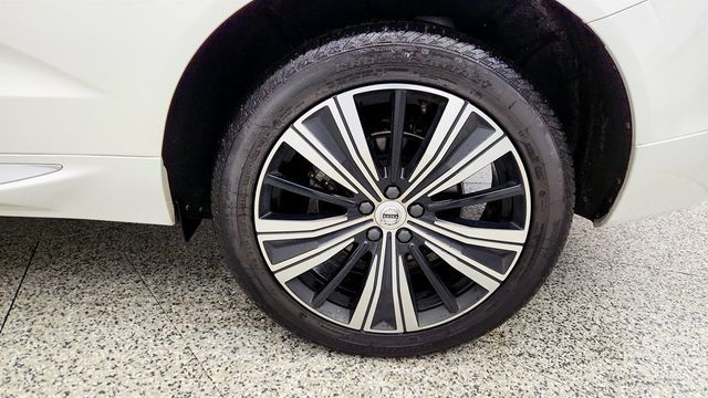 2022 Volvo XC60 B5 AWD Inscription with 20'' Wheels and Climate Package - 22977975 - 8