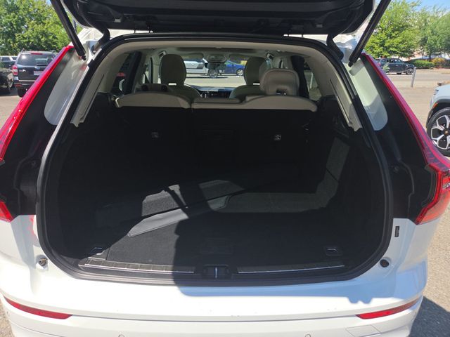 2022 Volvo XC60 B5 AWD Momentum - 23042055 - 10