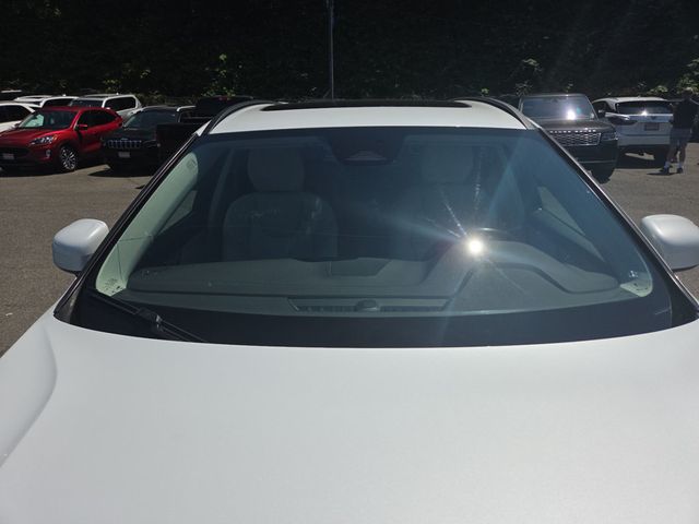2022 Volvo XC60 B5 AWD Momentum - 23042055 - 21