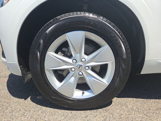 2022 Volvo XC60 B5 AWD Momentum - 23042055 - 26