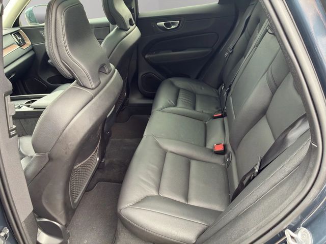2022 Volvo XC60 B5 AWD Momentum - 23062318 - 14