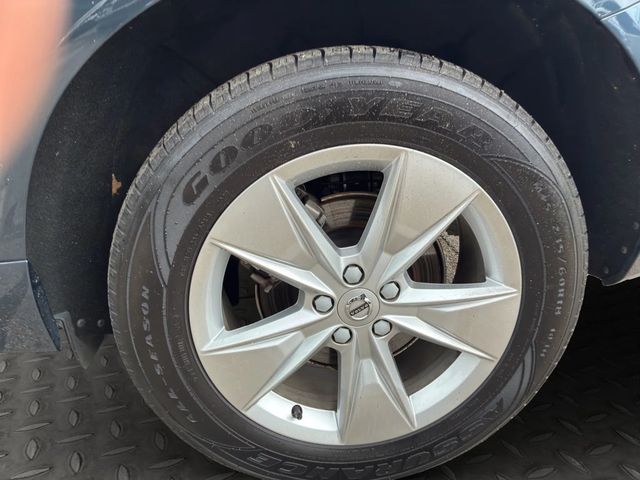 2022 Volvo XC60 B5 AWD Momentum - 23062318 - 21