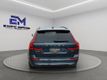 2022 Volvo XC60 B5 AWD Momentum - 23062318 - 3