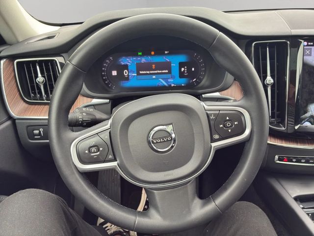 2022 Volvo XC60 B5 AWD Momentum - 23062318 - 8