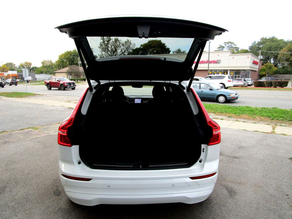 2022 Volvo XC60 B5 AWD Momentum - 23094762 - 32