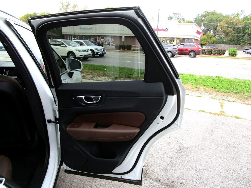 2022 Volvo XC60 B5 AWD Momentum - 23094762 - 34