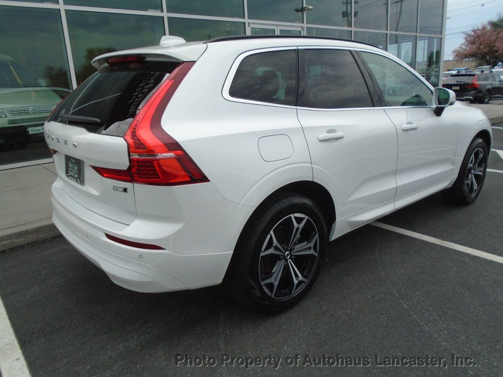 2022 Volvo XC60 B5 AWD Momentum - 22405490 - 3