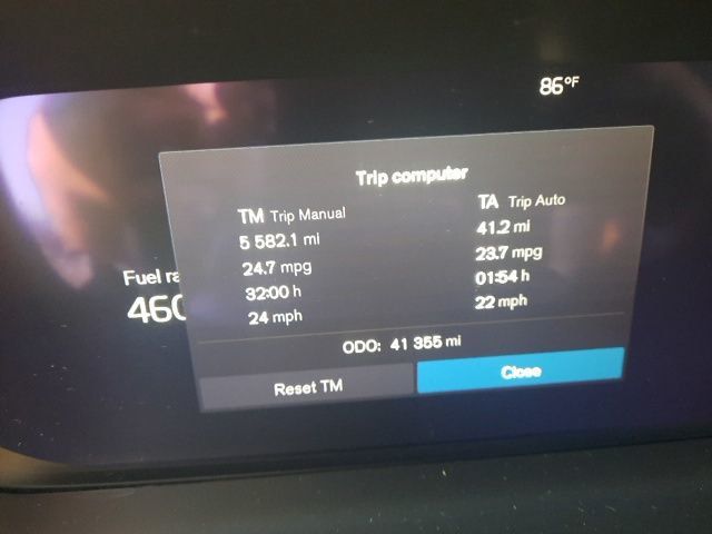 2022 Volvo XC60 B5 AWD Momentum - 23033343 - 10