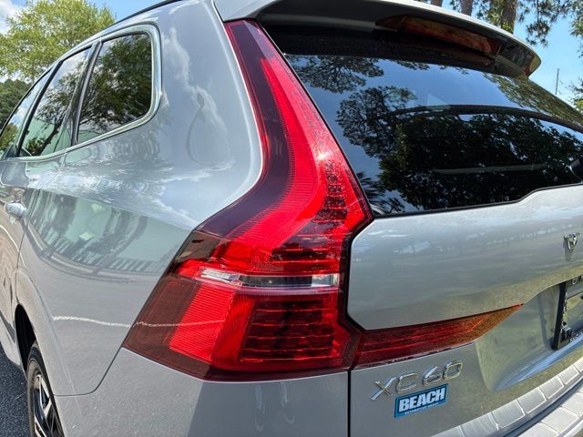 2022 Volvo XC60 B5 AWD Momentum - 23033343 - 12