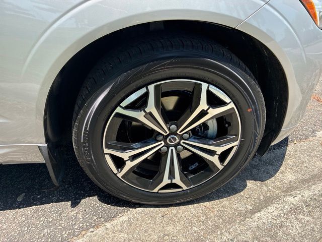 2022 Volvo XC60 B5 AWD Momentum - 23033343 - 15