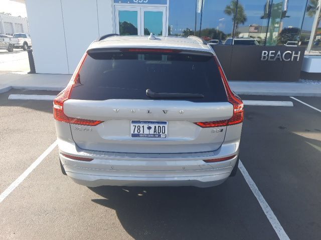 2022 Volvo XC60 B5 AWD Momentum - 23033343 - 3