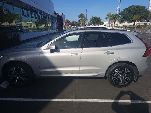 2022 Volvo XC60 B5 AWD Momentum - 23033343 - 6