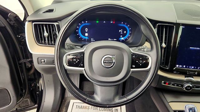 2022 Volvo XC60 B5 FWD Inscription w/ Advanced & Climate Packages + 20'' Wheels - 22996863 - 13