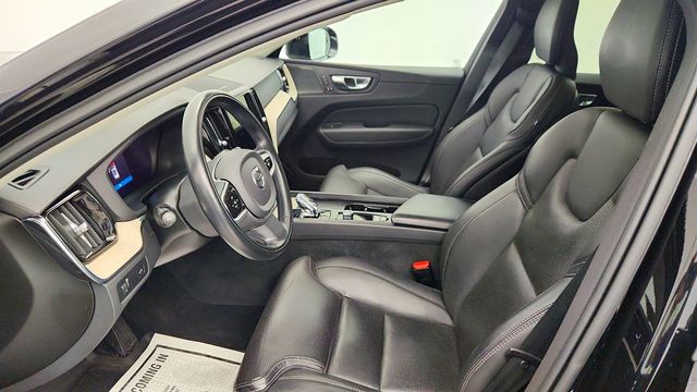 2022 Volvo XC60 B5 FWD Inscription w/ Advanced & Climate Packages + 20'' Wheels - 22996863 - 18