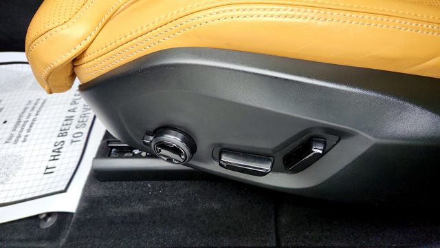 2022 Volvo XC60 B5 FWD Inscription w/ Advanced & Climate Packages + 20'' Wheels - 23041427 - 10