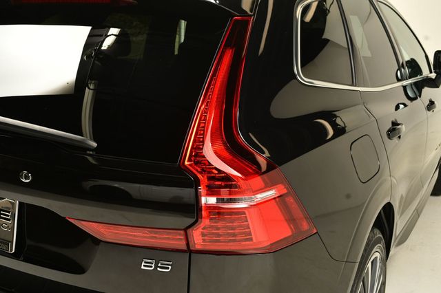 2022 Volvo XC60 B5 FWD Momentum - 22876471 - 13