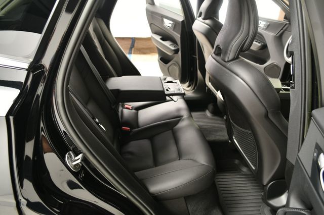 2022 Volvo XC60 B5 FWD Momentum - 22876471 - 36