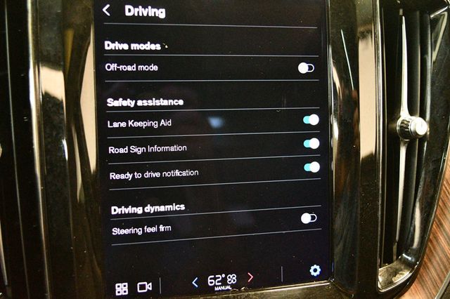 2022 Volvo XC60 B5 FWD Momentum - 22876471 - 47