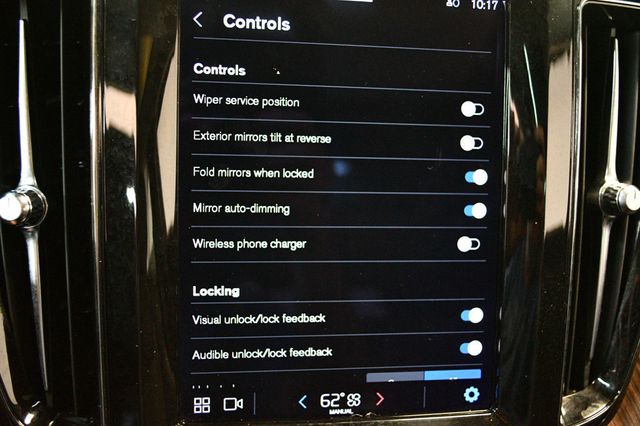 2022 Volvo XC60 B5 FWD Momentum - 22876471 - 49