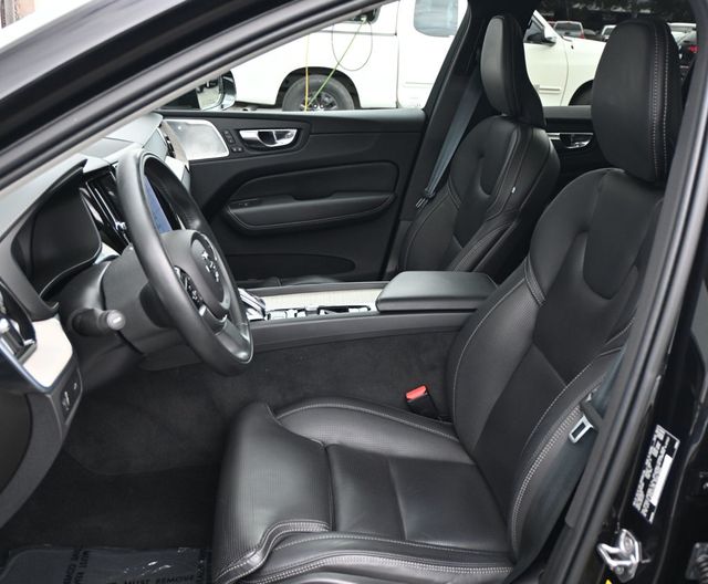 2022 Volvo XC60 B6 AWD Inscription - 22942303 - 13