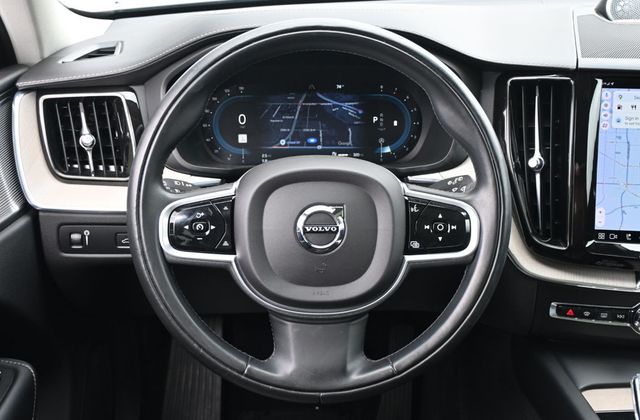2022 Volvo XC60 B6 AWD Inscription Advanced Pkg Climate Pkg - 22942303 - 10