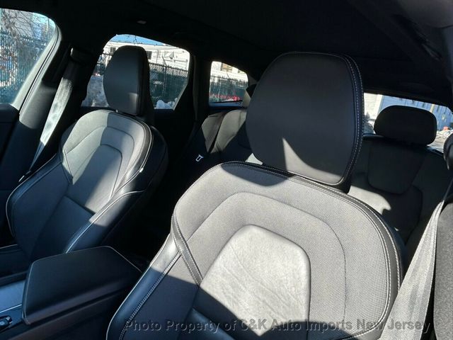 2022 Volvo XC60 Recharge T8 eAWD PHEV R-Design Extended Range,ADVANCED PACKAGE - 22922688 - 23