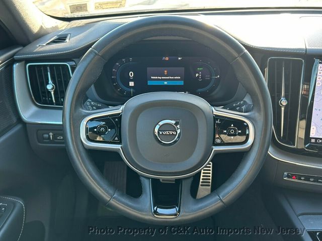 2022 Volvo XC60 Recharge T8 eAWD PHEV R-Design Extended Range,ADVANCED PACKAGE - 22922688 - 36