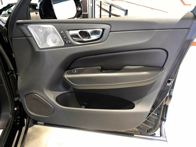 2022 Volvo XC60 Recharge T8/Inscription/AdvancedPkg/Bowers&Wilkins/AdapCruise/Htd&CldSts - 22976738 - 32