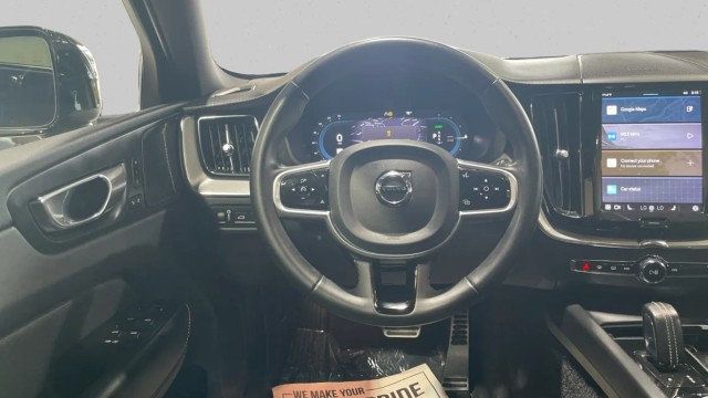 2022 Volvo XC60 Recharge Plug-In Hybrid R-Design - 22970205 - 14