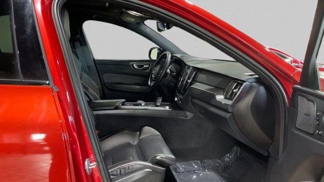 2022 Volvo XC60 Recharge Plug-In Hybrid R-Design - 22986258 - 12