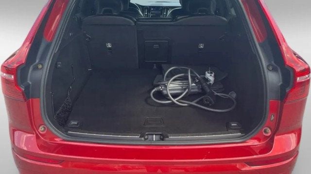 2022 Volvo XC60 Recharge Plug-In Hybrid R-Design - 23046452 - 10