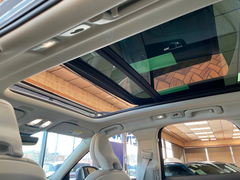 2022 Volvo XC60 Recharge Plug-In Hybrid T8 eAWD PHEV Inscription - 23002977 - 18